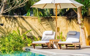 Villa pool and terrace - RootArt